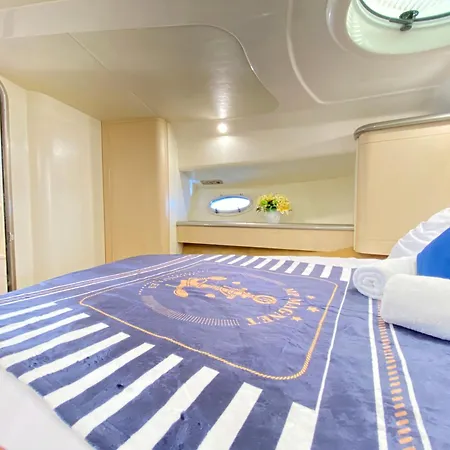 The Yacht Experience