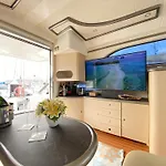 Tekne The Yacht Experience
