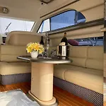The Yacht Experience Tekne