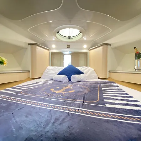 The Yacht Experience Valensiya